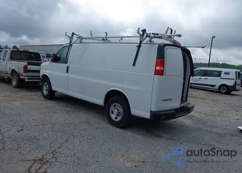 2017 Chevrolet Express 2500 Work Van from USA, damaged, VIN 1GCWGAFF4H1102432